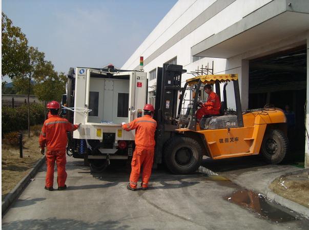 揚(yáng)州工廠(chǎng)搬遷-想買(mǎi)搶手的設(shè)備起重,就來(lái)薛濤起重搬運(yùn)-書(shū)生商貿(mào)平臺(tái)www