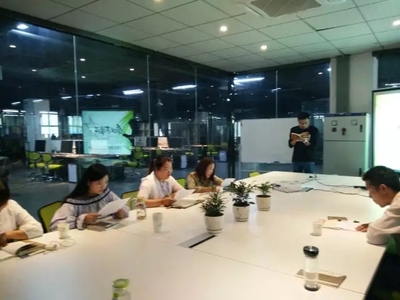 阜南E立方入駐企業(yè)咔咔媒新員工拓展培訓，助力商務(wù)信息咨詢服務(wù)升級